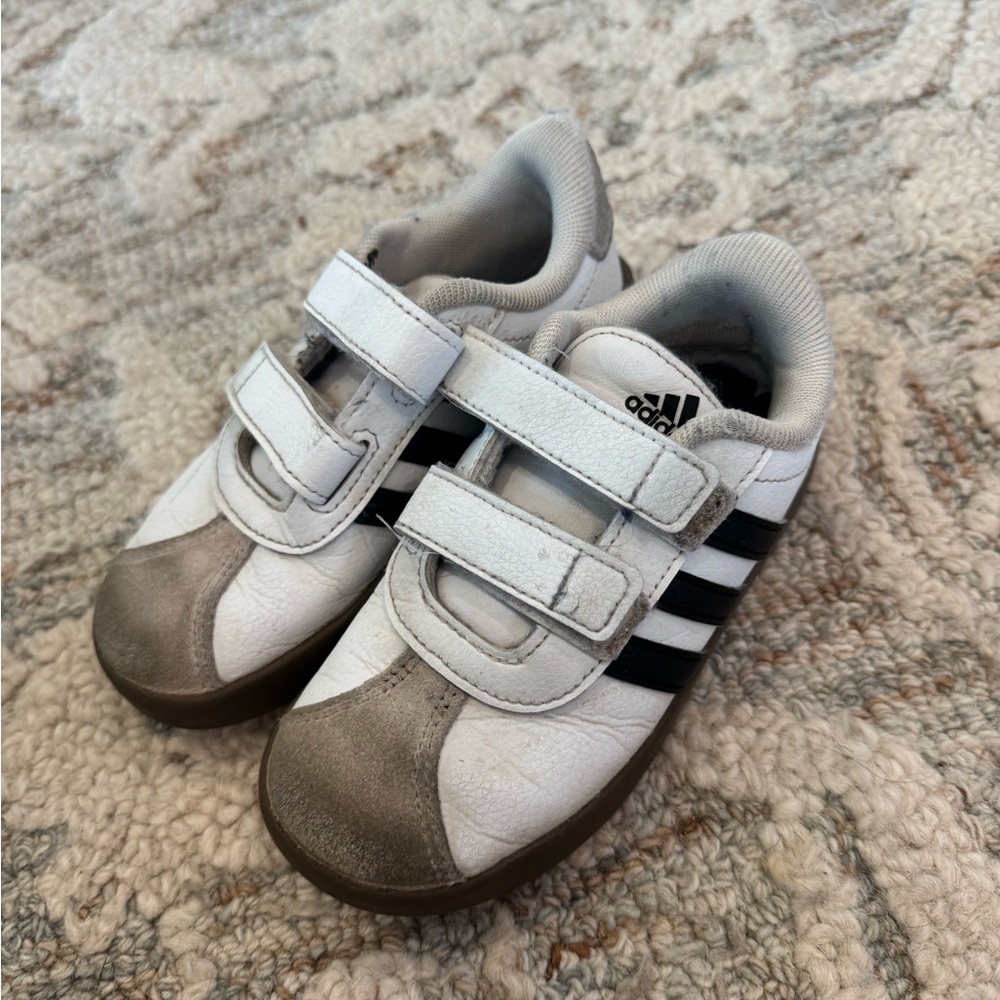 adidas Kids White Sneakers with Black Stripes and Gray Toe